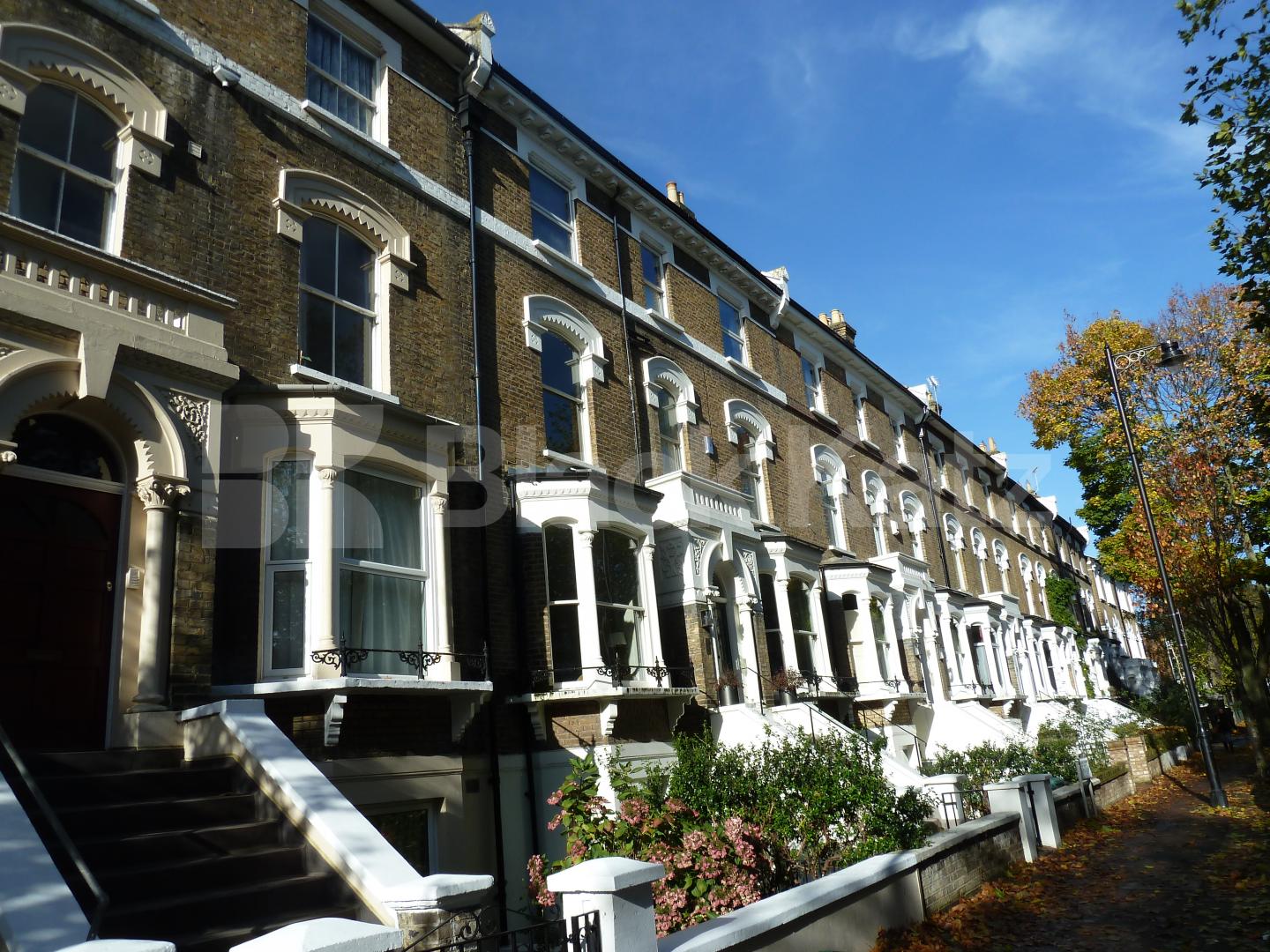 			NEW INSTRUCTION!!, 2 Bedroom, 1 bath, 1 reception Flat			 Petherton Road, HIGHBURY 